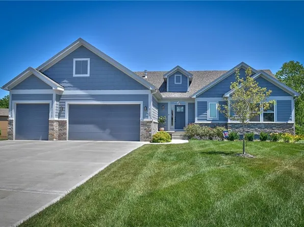 9100 SW 10th Ter, Blue Springs, MO 64064