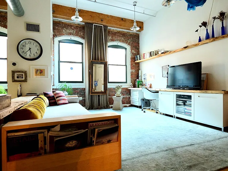 429 N 13th St #5E — Photo 11