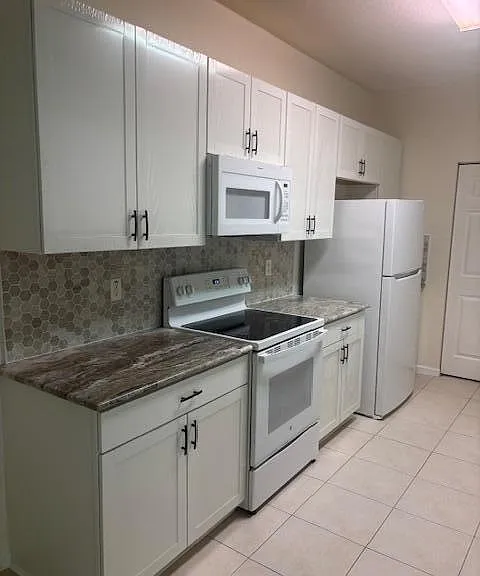 3557 Forest Hill Blvd #49 — Photo 2