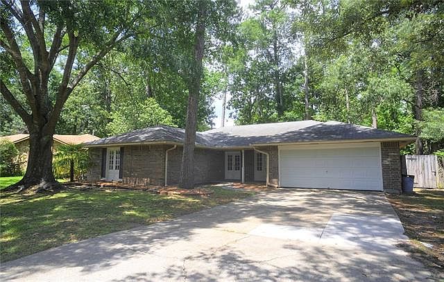 1st image of 509 Red Oak Dr