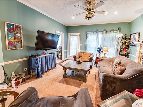 5th image of 7315 Laurel Wood Dr