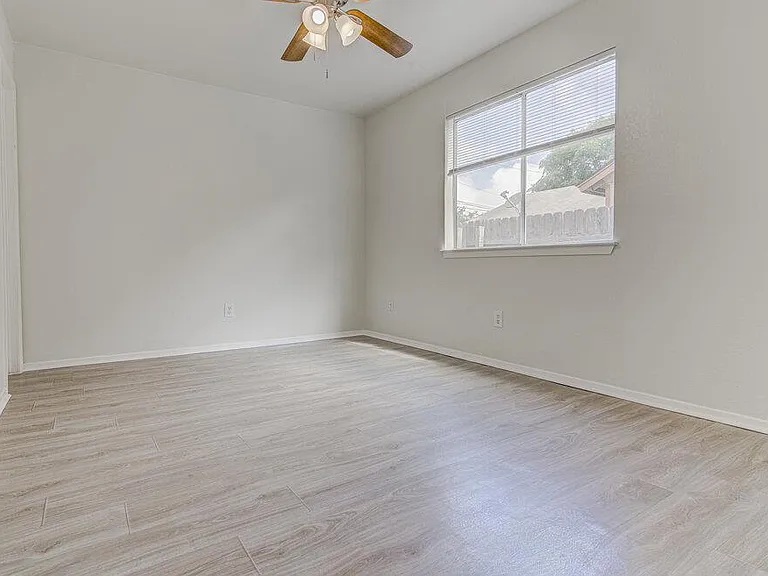 8202 W Gate Blvd #A — Photo 14