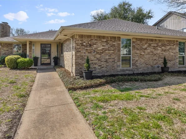 1812 Auburn Dr, Richardson, TX 75081