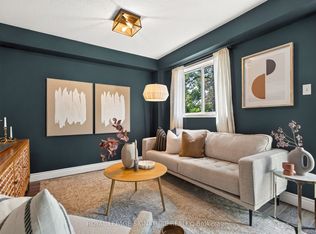 1373 Treeland St, Burlington, ON L7R 4P4