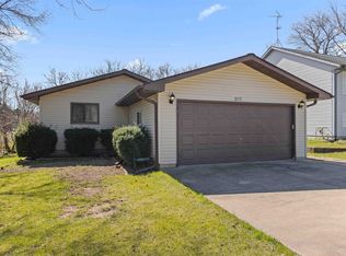 207 Redman Way SW, Poplar Grove, IL 61065