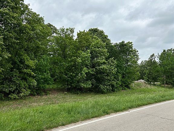 2nd image of 1 S 4210th Rd