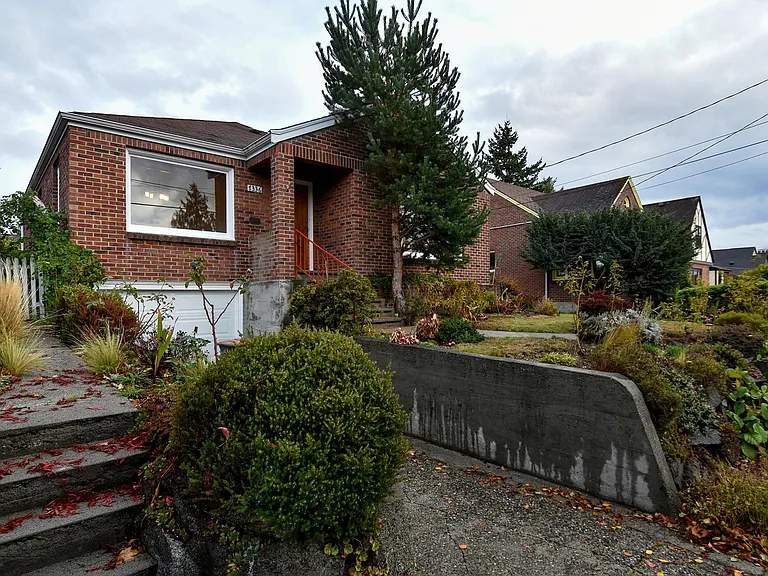 7336 10th Ave NW — Photo 31
