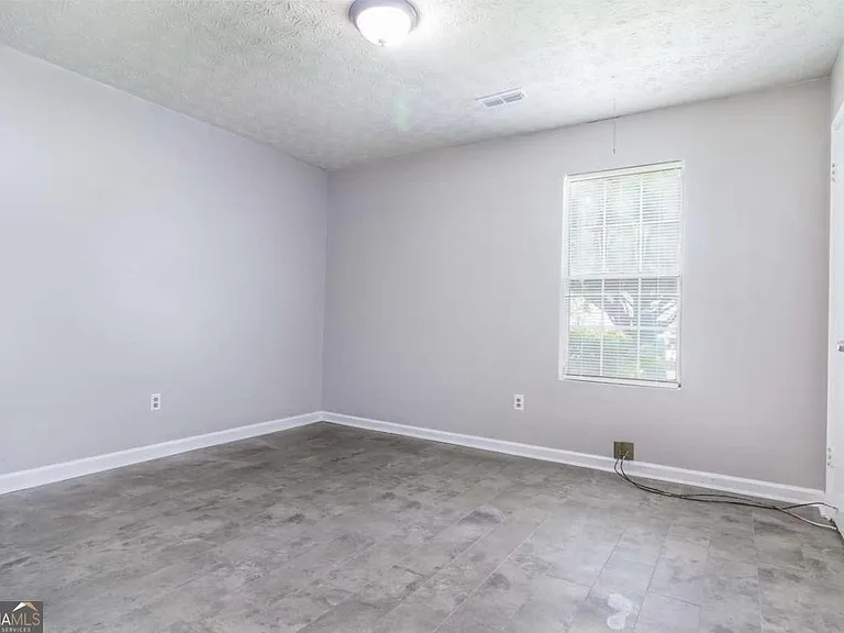 5437 Glen Haven Dr — Photo 10