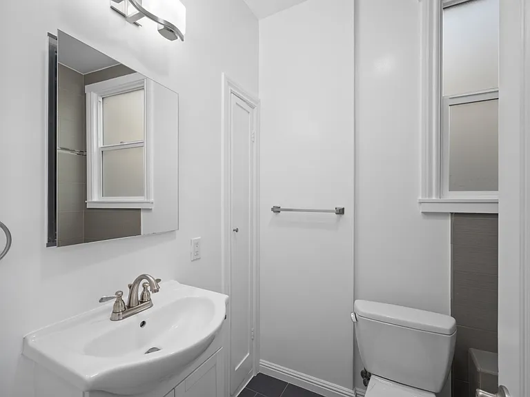 1745 Beach St #16 — Photo 7