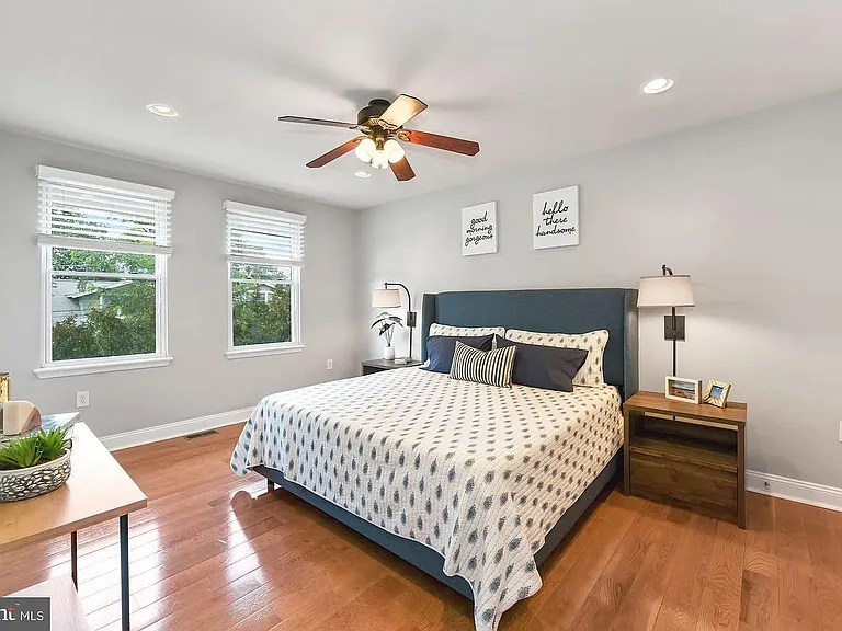 2219 Kearny St NE — Photo 14