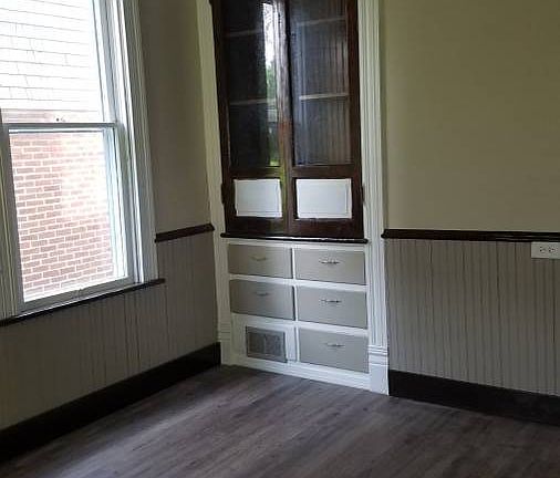 4th image of 524 Reamer St