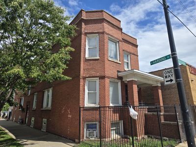 3924 W Division St, Chicago, IL, 60651
