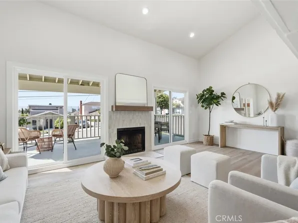 2413 Ives Ln, Redondo Beach, CA 90278