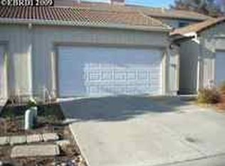 2 Tarn Ct, Hercules, CA 94547