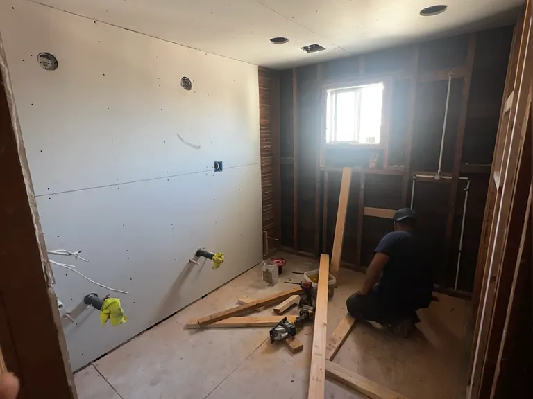 349 W Lomita Ave — Photo 2