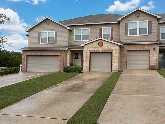 2nd image of 26823 Villa Toscana
