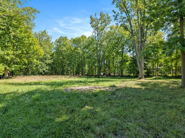 1616 Kinney Ave NW, Grand Rapids, MI 49534