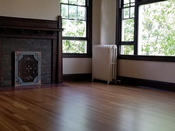 2nd image of 502 N J St APT F