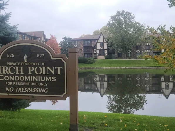 525 Cumnor Rd APT 302, Westmont, IL 60559