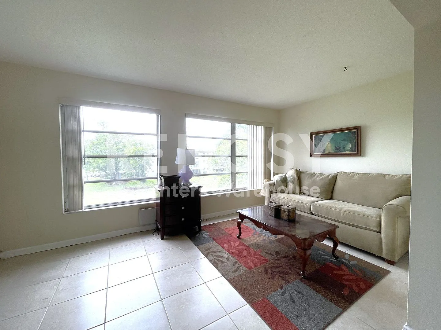 Top Of The World - 3rd Floor, Furnished 1 Bed/1 Bath Condo For Long Term — Photo 4