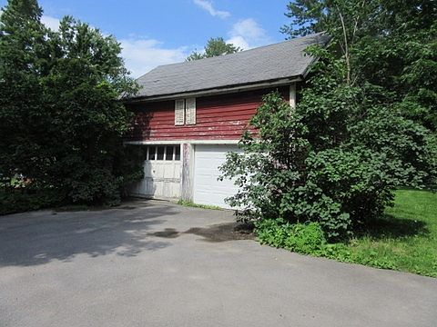 4th image of 13 College St