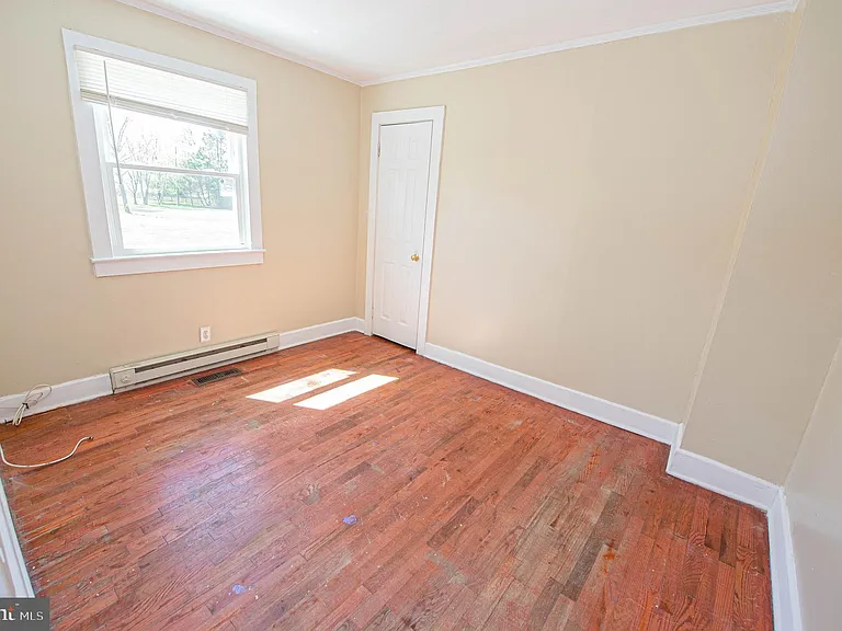 602 E Main St — Photo 61