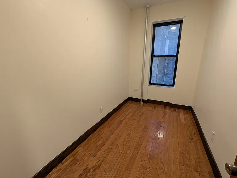 618 Riverside Dr #26 — Photo 5