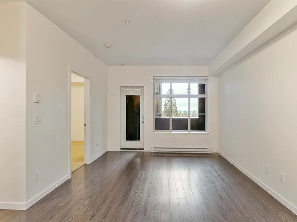 2855 156th St #317, Surrey, BC V3Z 3Y3