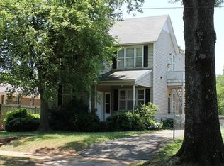 813 N Wood Ave #A, Florence, AL 35630