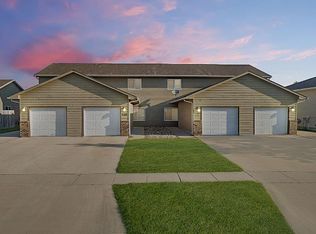 3508 W 93rd St, Sioux Falls, SD 57108