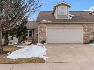 1122 Shingle Oak Ln, Rockford, IL 61107