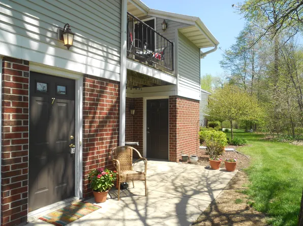 N110W16867 Ashbury Cir, Germantown, WI 53022