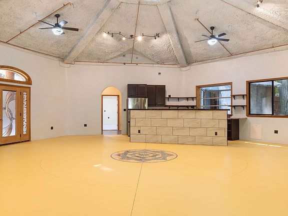 3rd image of 2264 Joy Ridge Road
