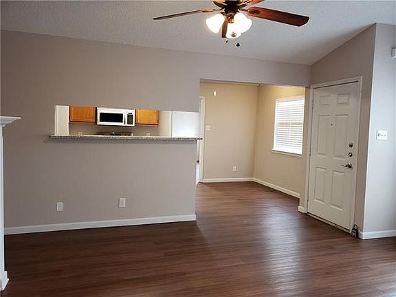 5th image of 507 Cutty Trl APT A