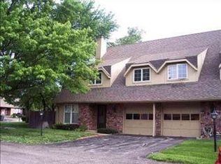 2916 SW Foxcroft 1 Ct, Topeka, KS 66614