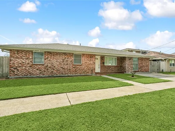 2905 Campagna Dr, Chalmette, LA 70043