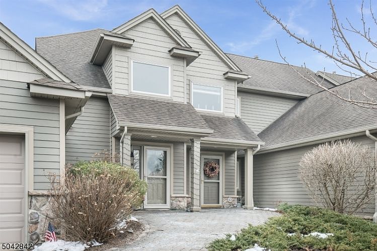 1st image of 12 Tillbrook Ct #W101