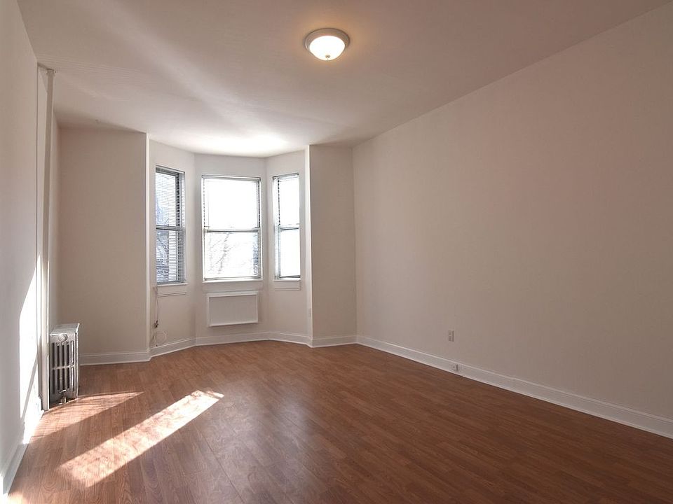 1st image of 92 Eckford St APT 3L