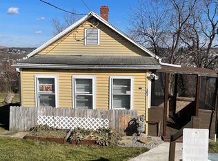 101 Charles St, Washington, PA