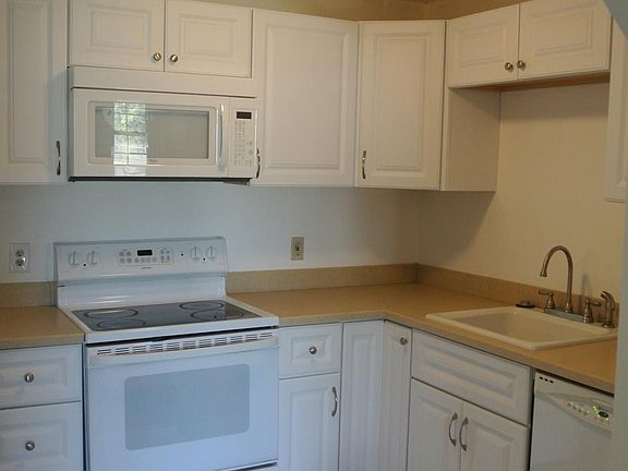 2nd image of 2 Bristol Ct Unit 382