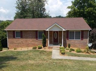 304 Blue Haven Dr, Kingsport, TN 37663