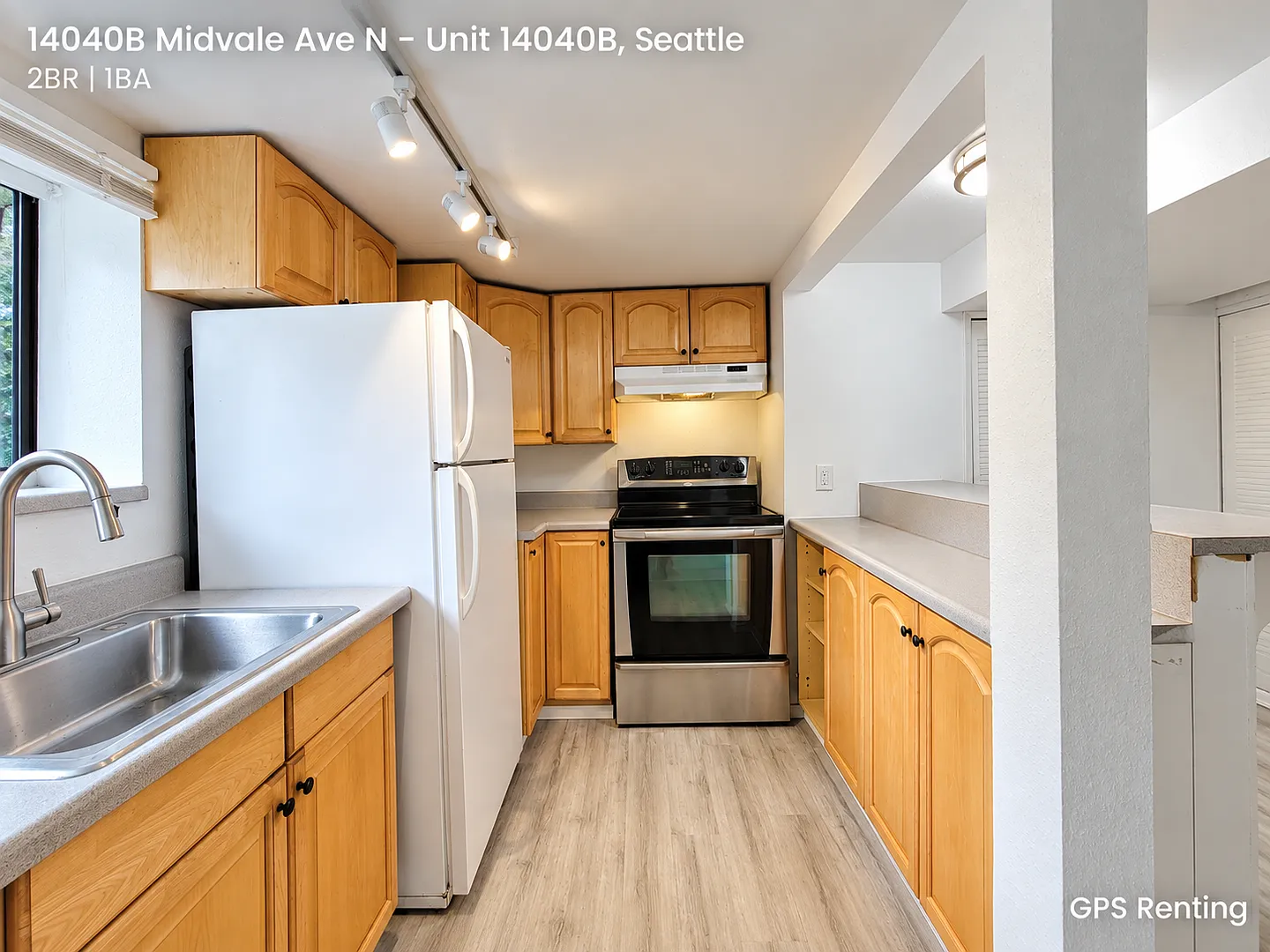 Updated 2-Bedroom, 1-Bathroom Home in North Seattle — Photo 4