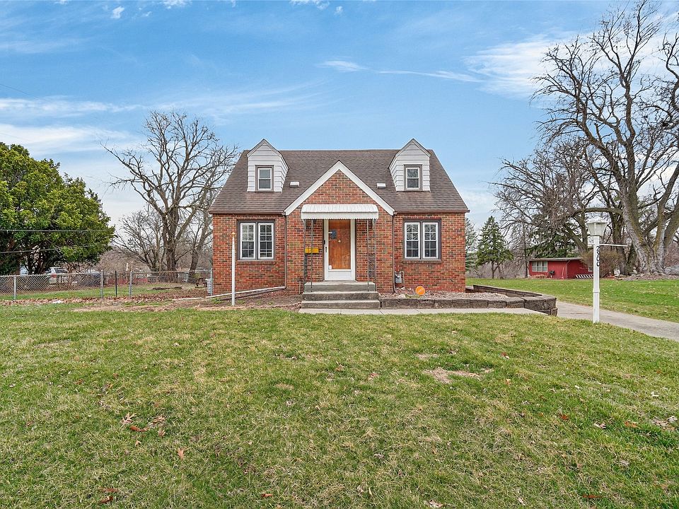 1st image of 2900 Euclid Ave