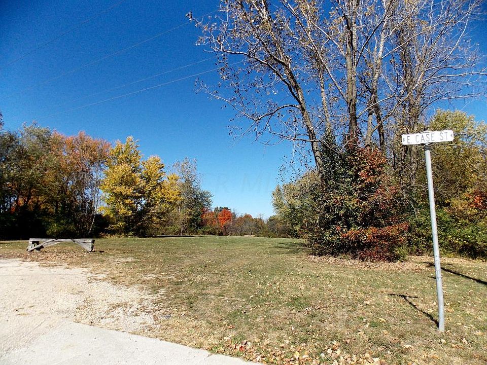 2nd image of Case Ave