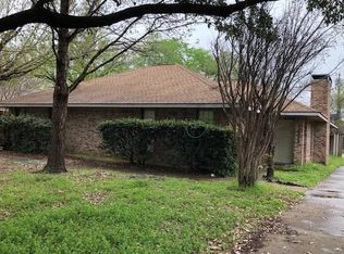 1018 Bluebird Dr, Irving, TX 75061