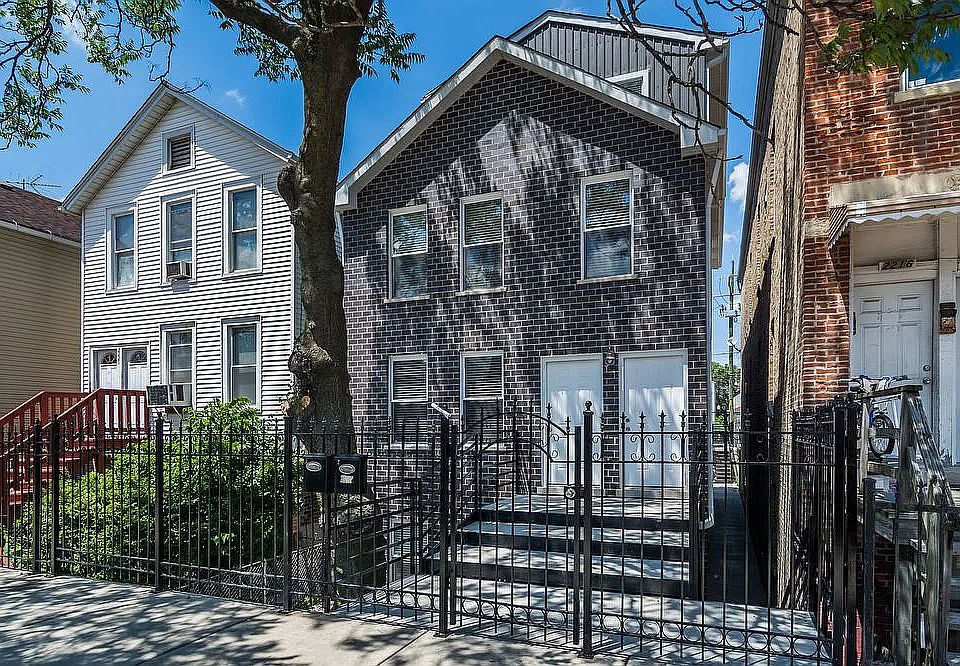 1st image of 2218 W 21st Pl #1