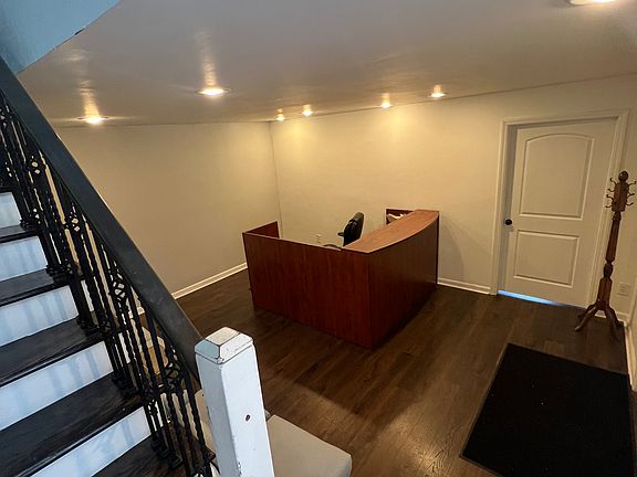 5th image of 165 E Livingston Ave