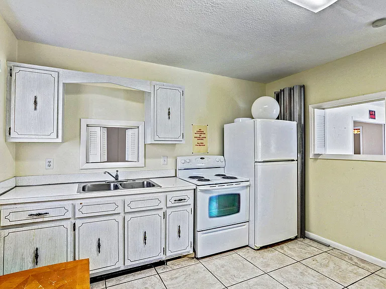 10789 N Military Trl #6 — Photo 39