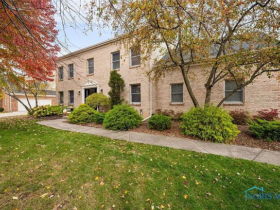 3rd image of 26900 Riverford Dr