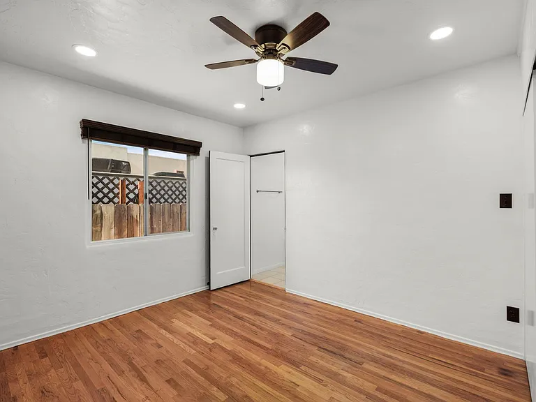 4715 Soria Dr — Photo 17